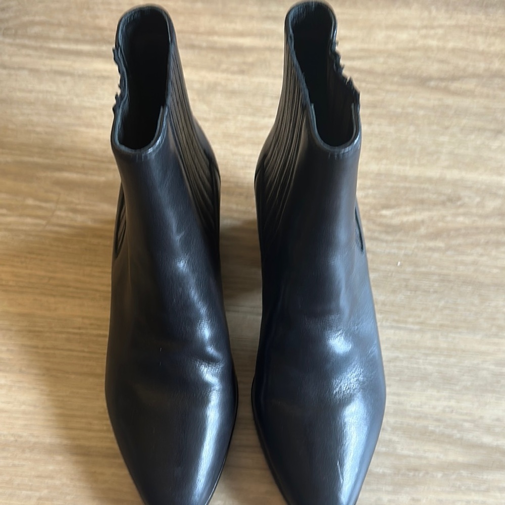 Rag and Bone Sleek Black Chelsea Ankle Boots with Elastic Panels